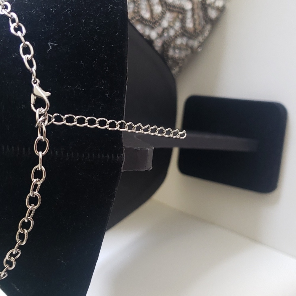 Necklace - Picture 3 of 3